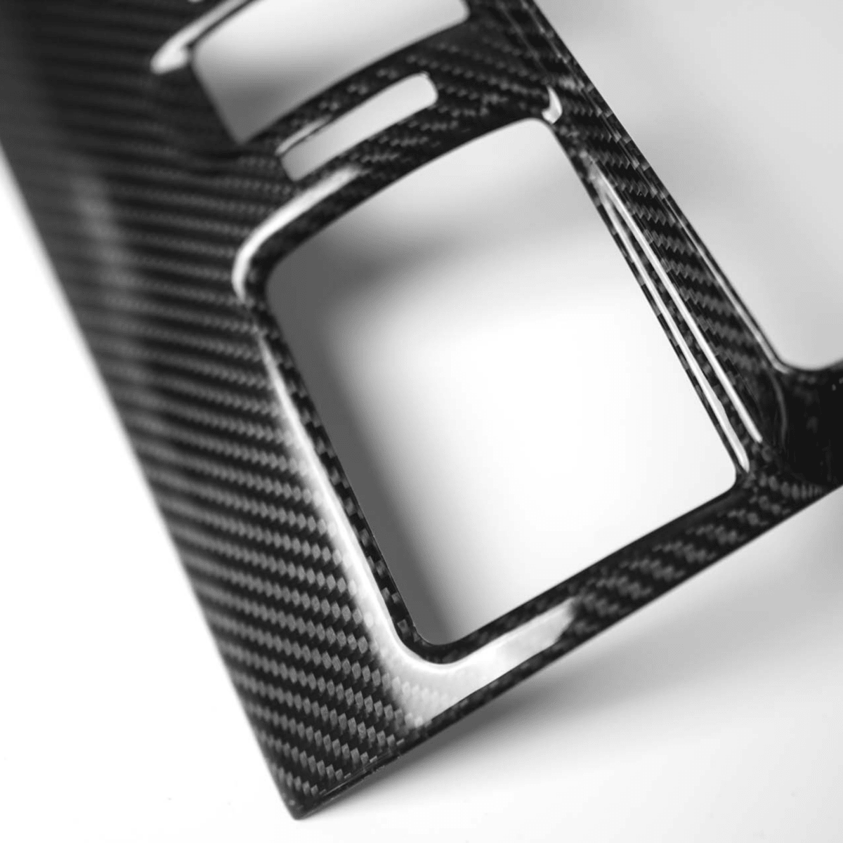JDMuscle iDoing/Dasaita Head Unit Carbon Fiber Tirm Cover [15-21 WRX/STI ,14-15 Imprezza,1 4-18 Crosstrek/XV, 14-18 Forester] * Clearance No Returns *